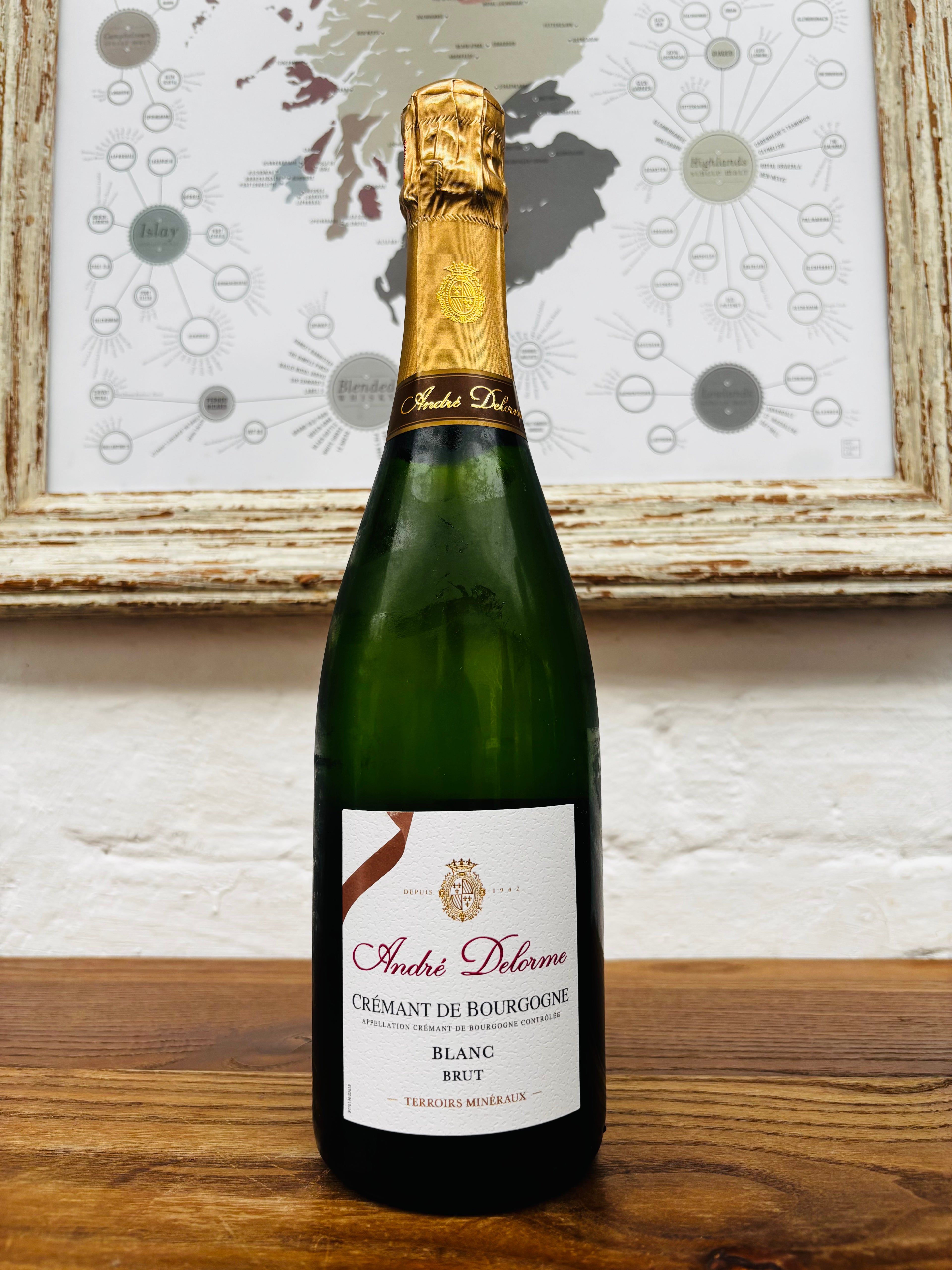 André Delorme, Crémant de Bourgogne Brut NV, Burgundy, France. 12%, 75cl.